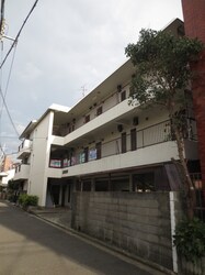 坂川マンションの物件外観写真